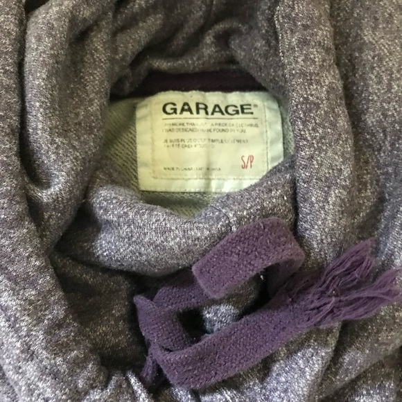 Sweatshirt - Picture 2 of 2